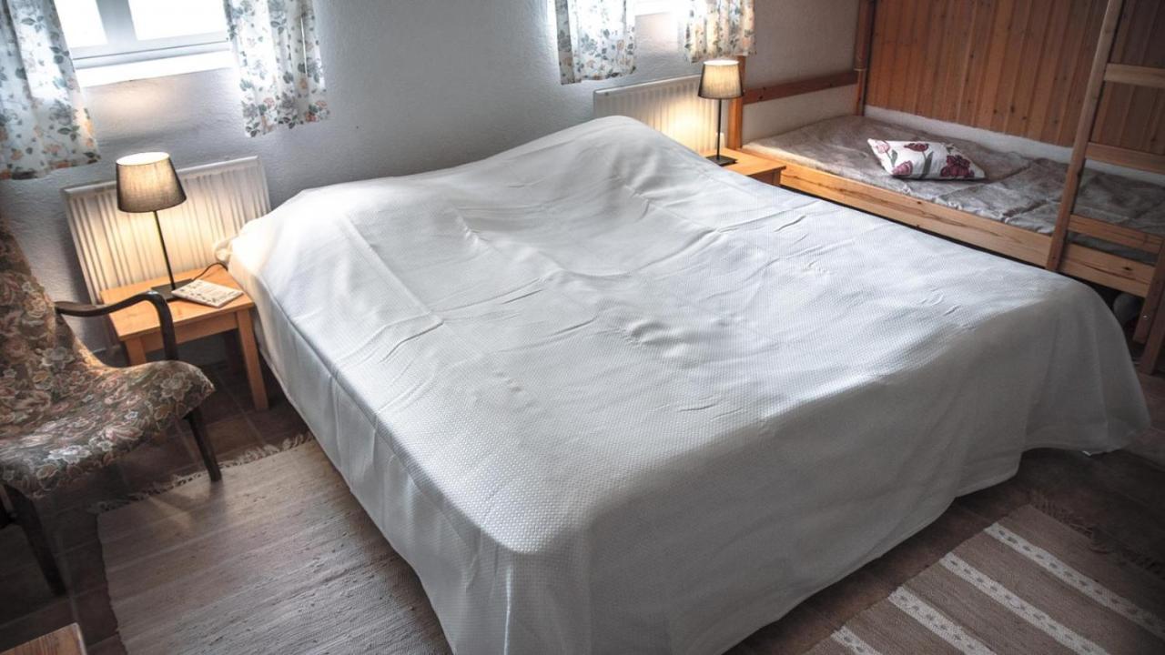 Aenggarde B&B Huse Exterior foto